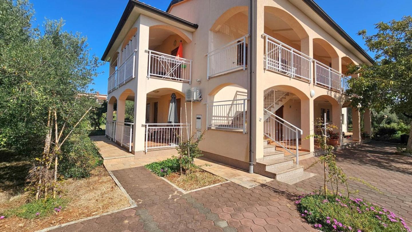 Apartamento Viola Three Novigrad Istria Exterior foto
